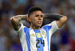 Argentina Bị Liên Đoàn Bóng Đá Pháp Khởi Kiện